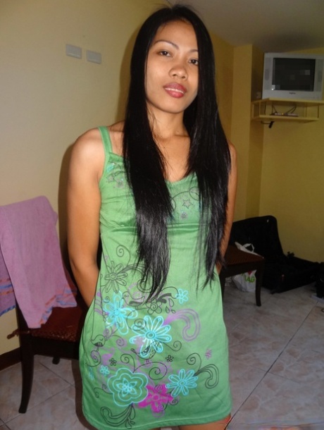 Pretty Asian girl Clair gets naked while giving a foreigner a blowjob 41991100