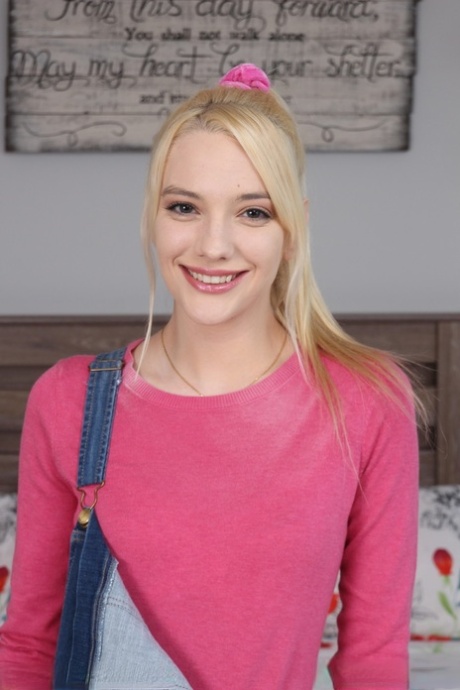 Beautiful blonde teen Kenna James gives a wave after getting naked on her bed 99963666
