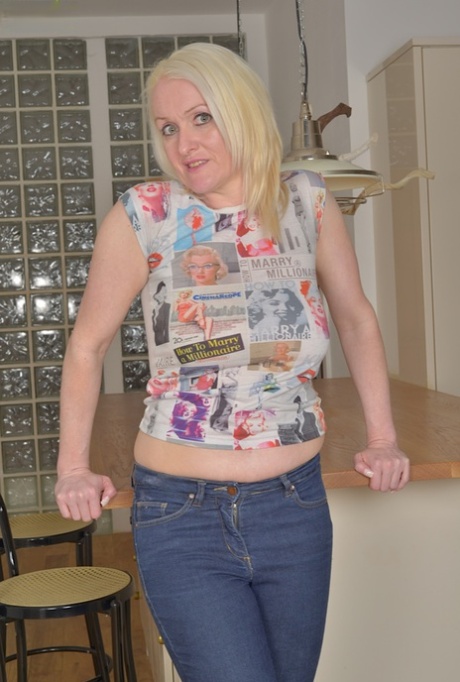 Blonde over 50 MILF Jade Wilson revealing nice all natural granny tits 60992946