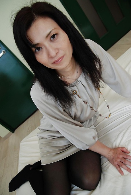 Cuddly asian MILF Chisato Miura strips down and gets teased with vibrator 85324513